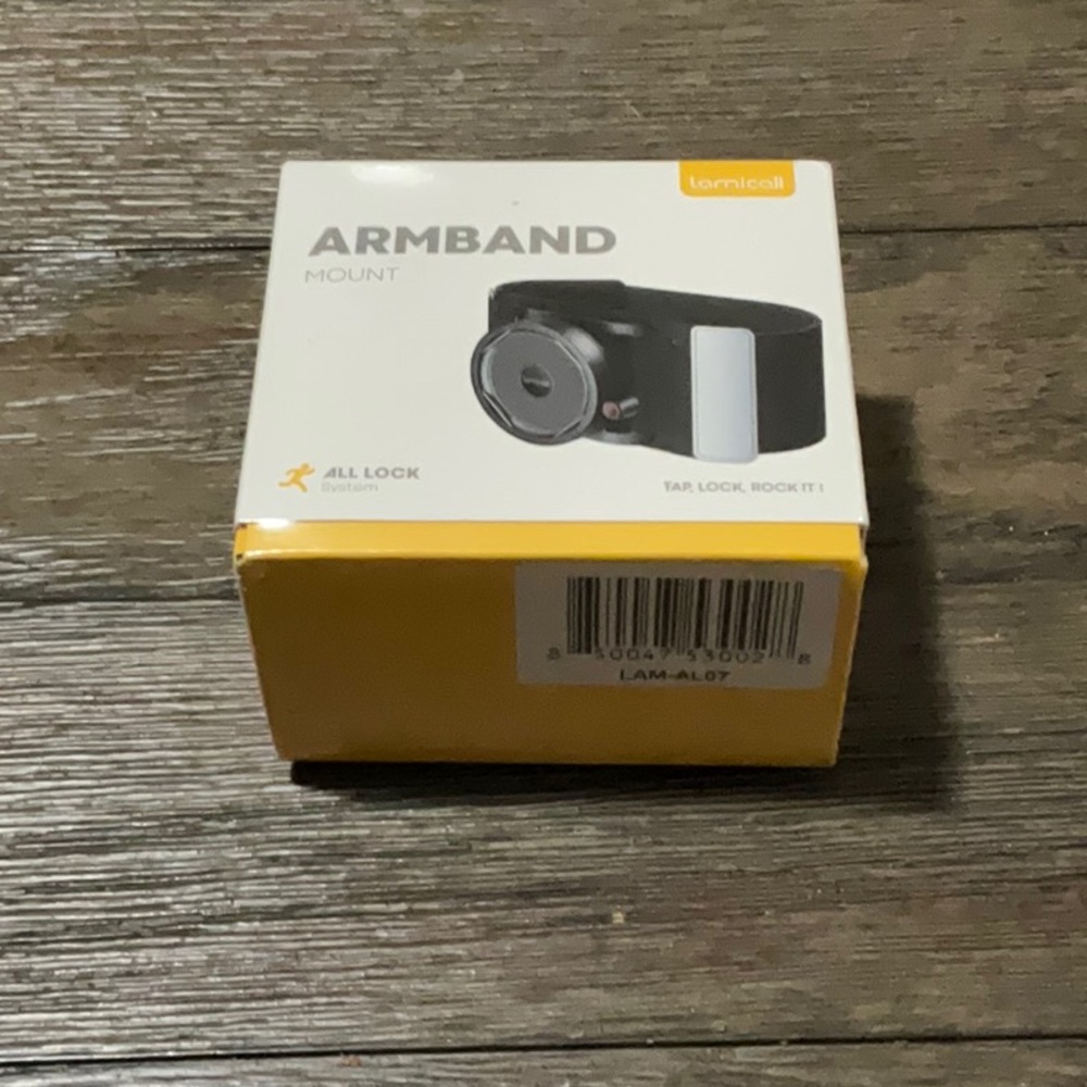 Lamicall Armband Mount in Blackand.  Ike mount in black